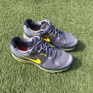 Nike x livestrong airmax 2010 sneaker